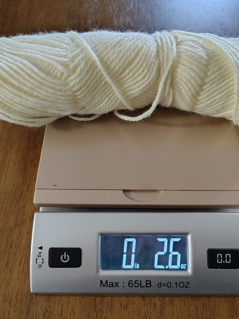 Large Yarn Bundle - Picture 12 of 14